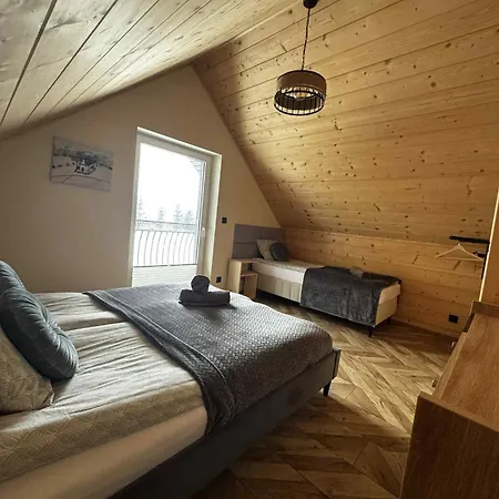 W Ogrodku Z Prywatna Balia Z Hydromasazem Kacwin