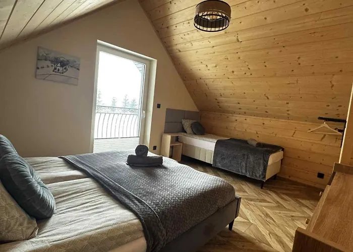 W Ogrodku Z Prywatna Balia Z Hydromasazem Kacwin